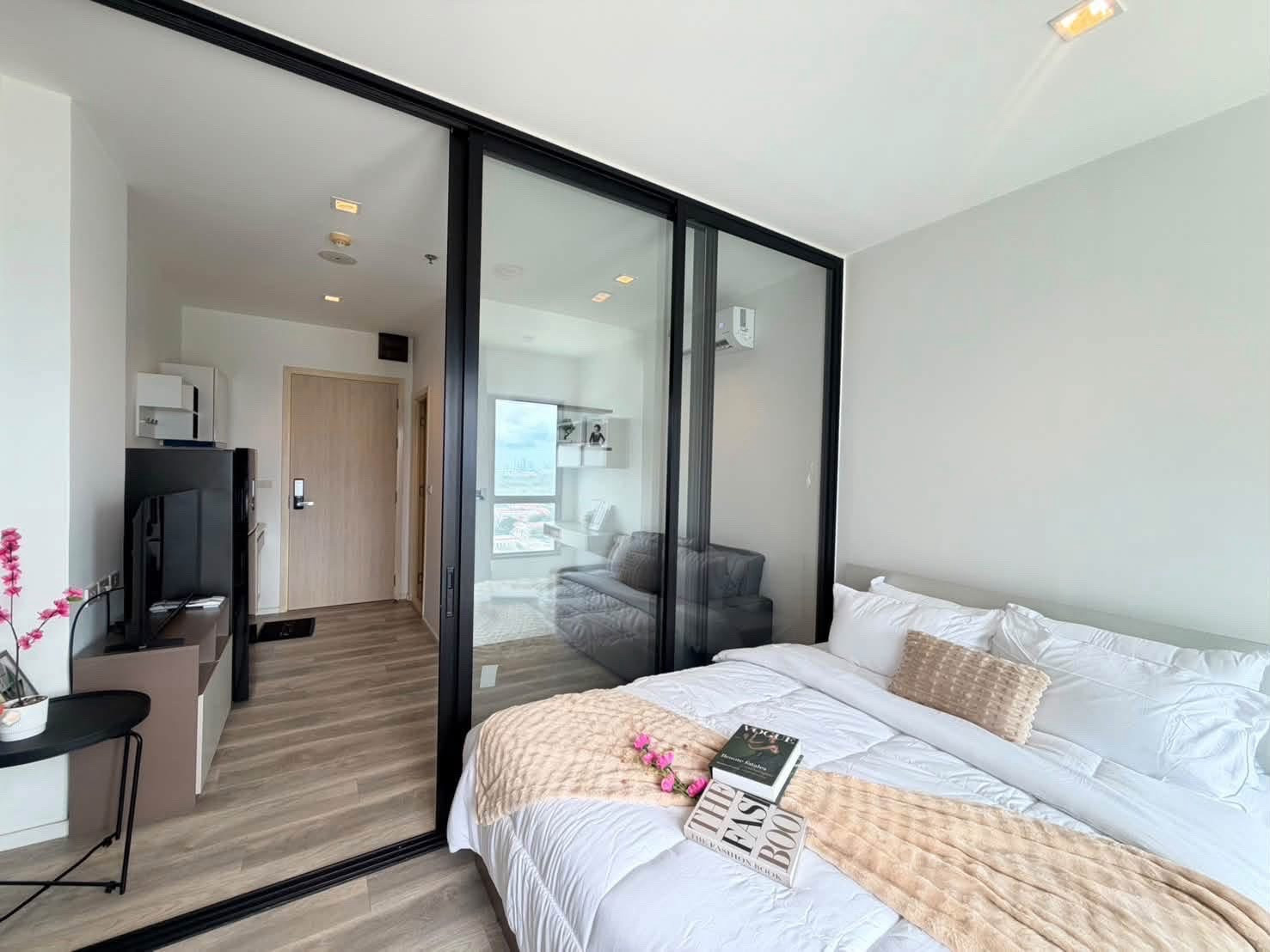 🏡 FOR RENT | Knightsbridge Sky River Ocean ✨ 30th floor, river view | Near BTS Pak Nam only 200 m. | Next to Sukhumvit Road No need to enter the alley.