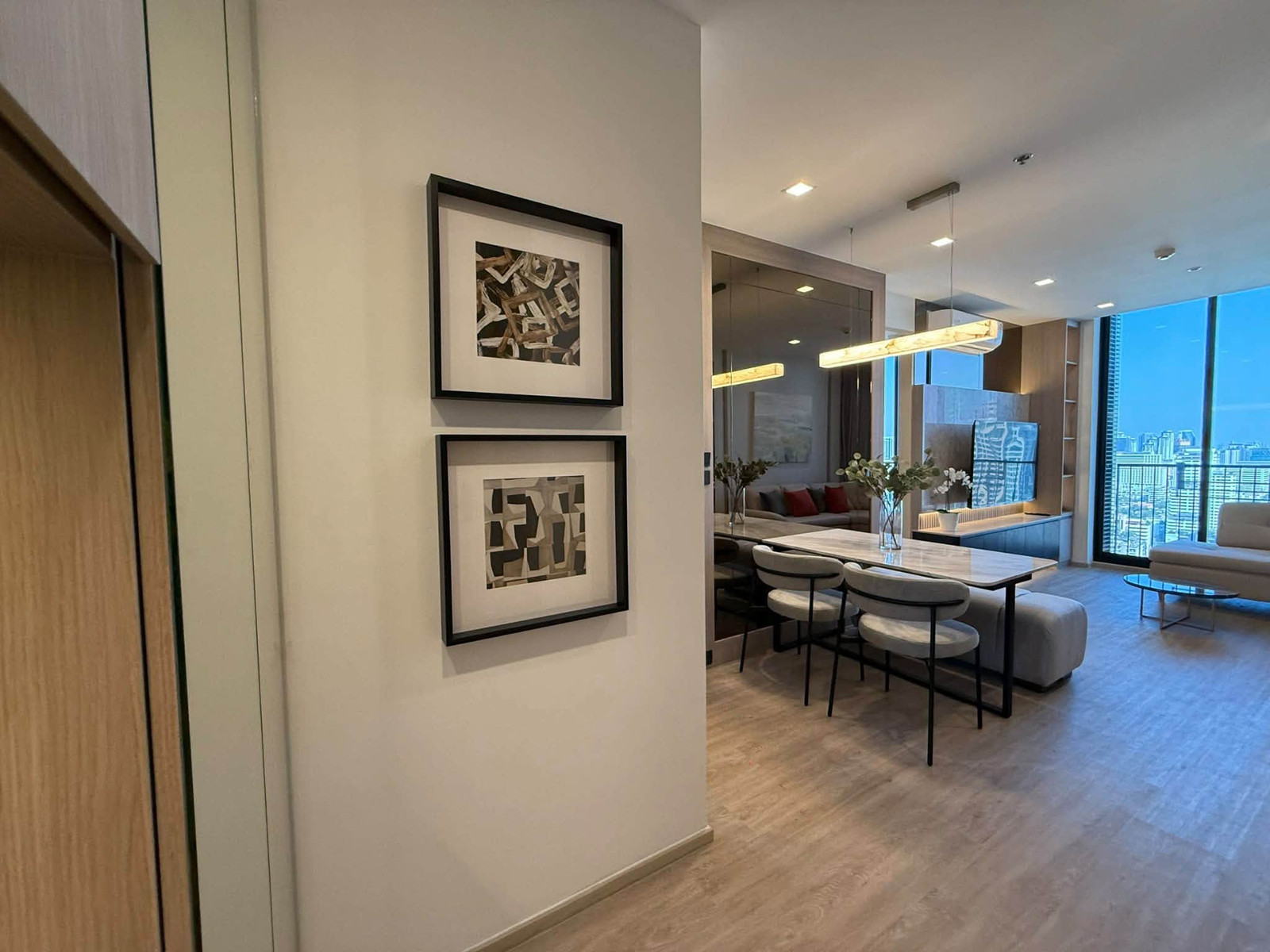 FOR RENT 📍Noble State 39 (Noble State 39) for rent only 60,000 baht / month. FOR RENT 📍Noble State 39 (Noble State 39) for rent only 60,000 baht / month.