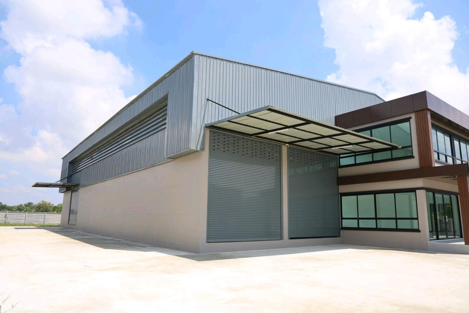 Warehouse for sale with tenants gives immediate returns.