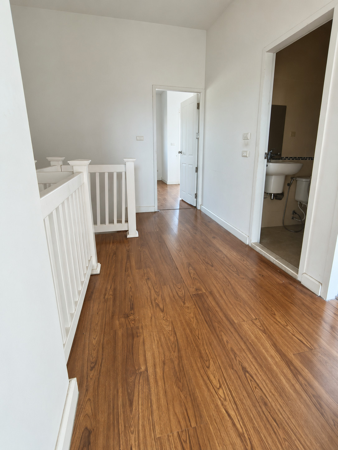 🔥 ทาวน์โฮม 2 ชั้น 3 ห้องนอน 3 ห้องน้ำ  🏡 วีน่า ทาวน์ ปลวกแดง–ระยอง – รูปที่ 2