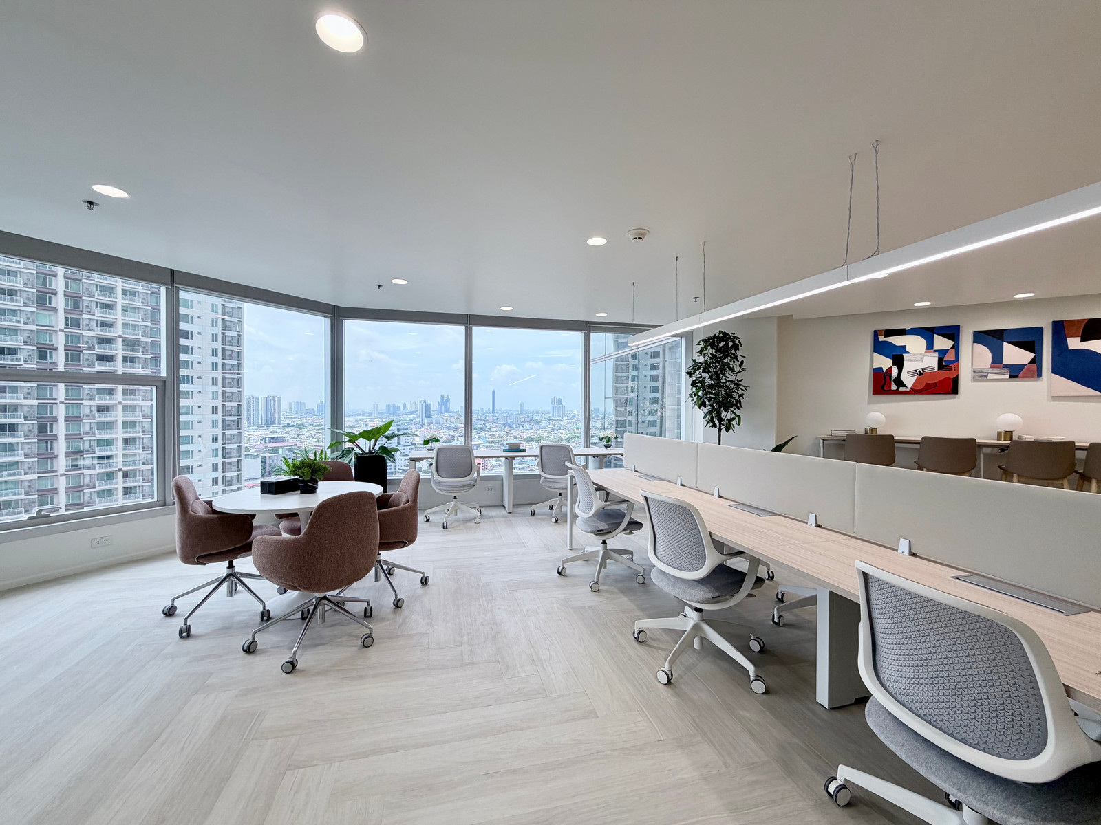 Fitted office, Includes Electricity & Internet charges, Skywalk from BTS Chong Nonsi Fitted office, Includes Electricity & Internet charges, Skywalk from BTS Chong Nonsi