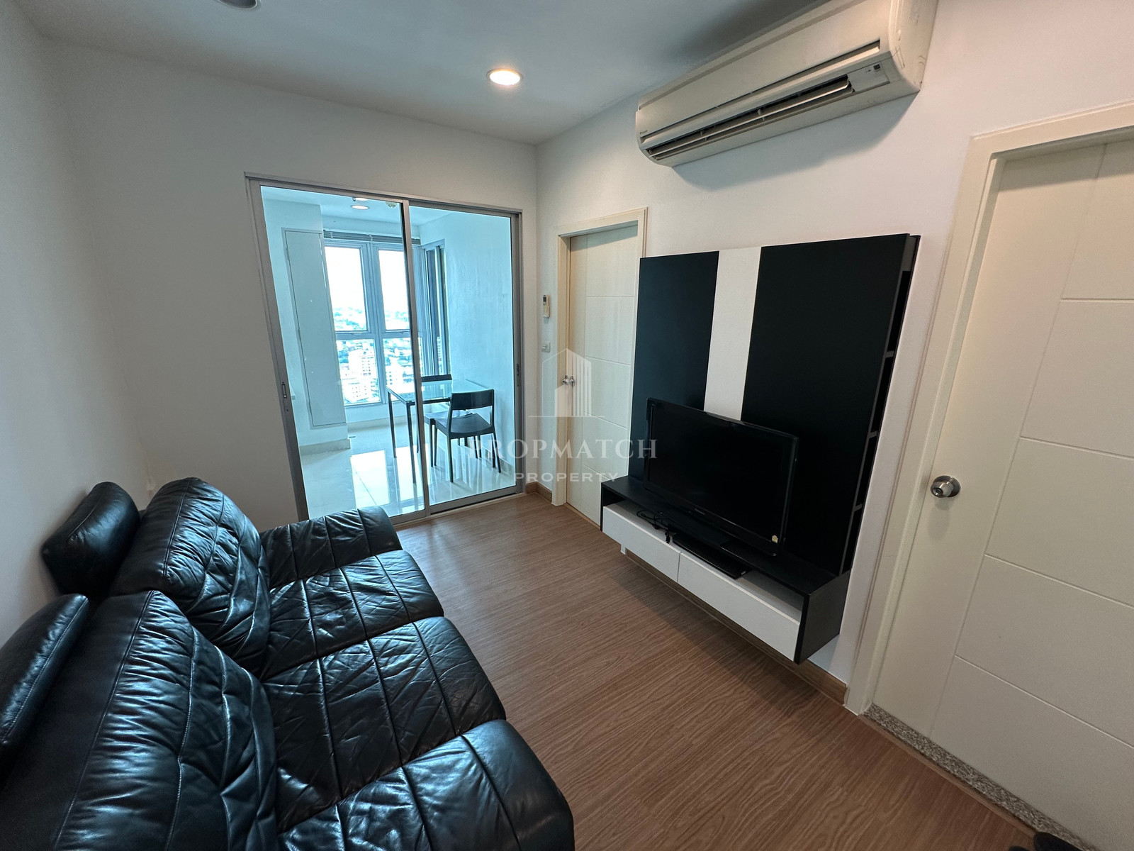 ✨Flash Deal ✨Centric Ratchada-Sithisan ( 1Bed 1Bath 32SQM.) Ready to move in! Only 3,100,000 baht Tel.0981315848 @propmatch