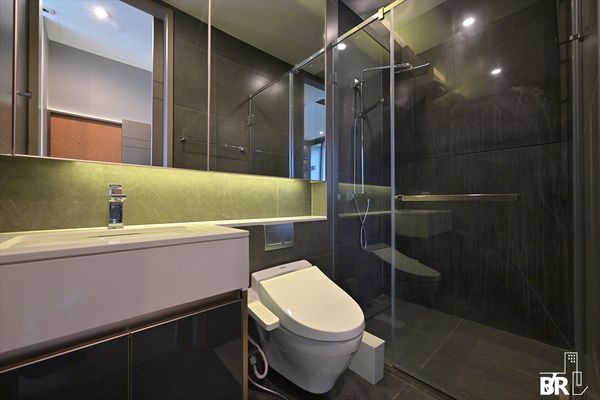 THE ESSE Singha complex for rent BY Bo 