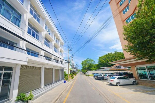 3-phase EE 60/100A On Road Phetkasem 108-116 29m. Laundry Shop For Rent Commercial 3Stories near APARTMENT 300unit 9,999-11,499B-M 22Sq.wa
