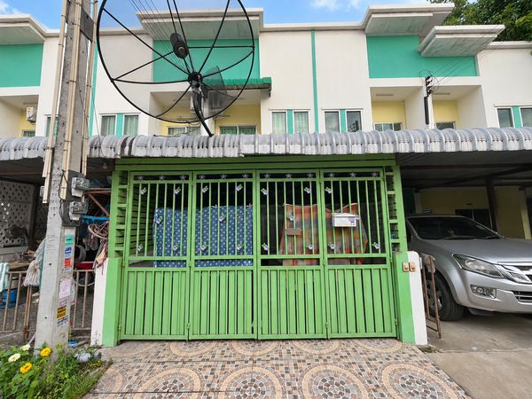 🔥 Townhouse, 3 bedrooms, price 1.59 million! 🏡 The Village Pinthong 331