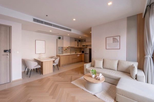 SIRI RESIDENCE SUKHUMVIT 24  🛏️ 3 Bedrooms 🚿 3 Bathrooms 📐 141 SQ.M. 💰 100,000 THB / Month 📞064-6428664