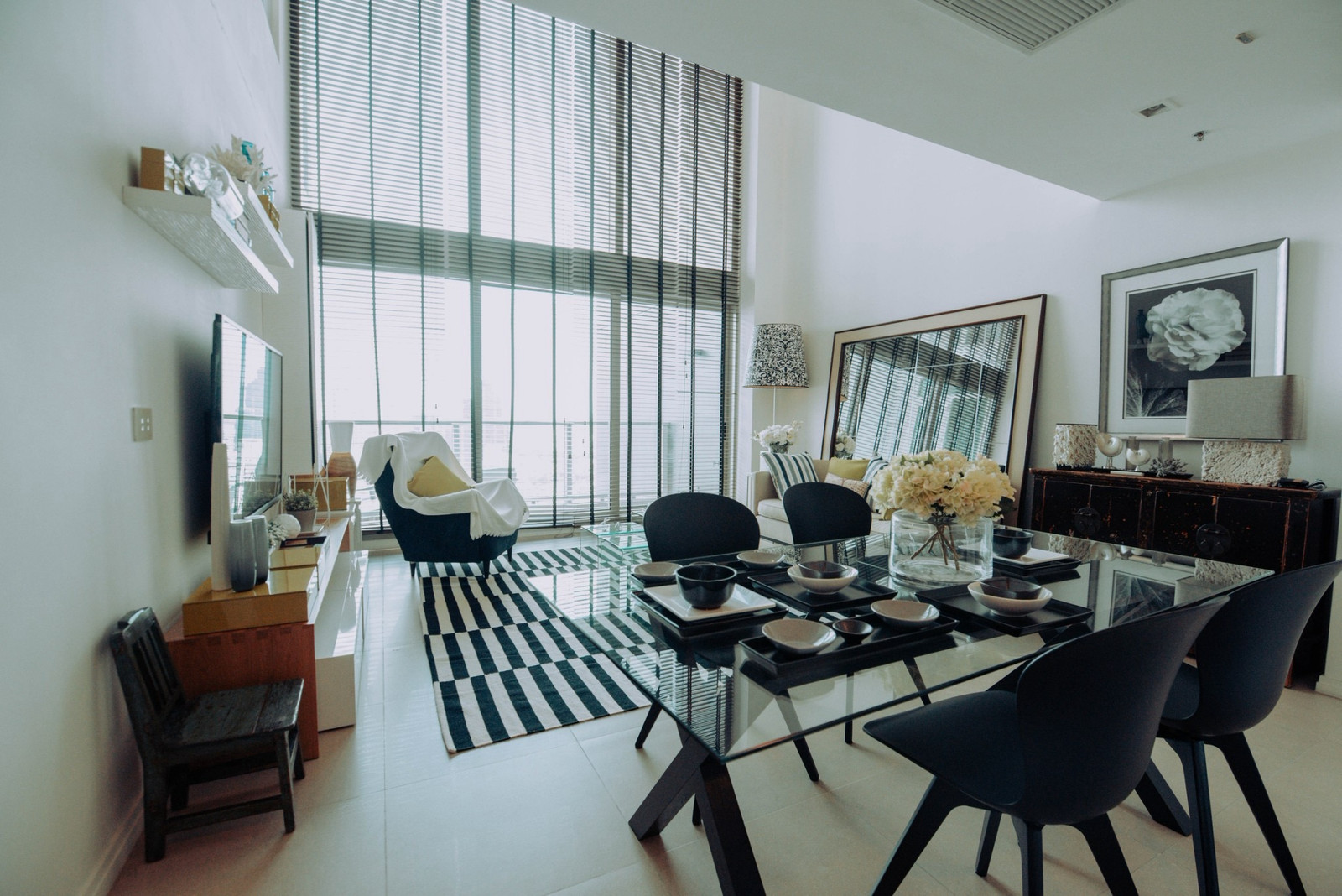 The River by Raimon Land - Rare, High Floor, Riverfront 2 Beds Duplex for Sale or Rent! The River by Raimon Land - Rare, High Floor, Riverfront 2 Beds Duplex for Sale or Rent!