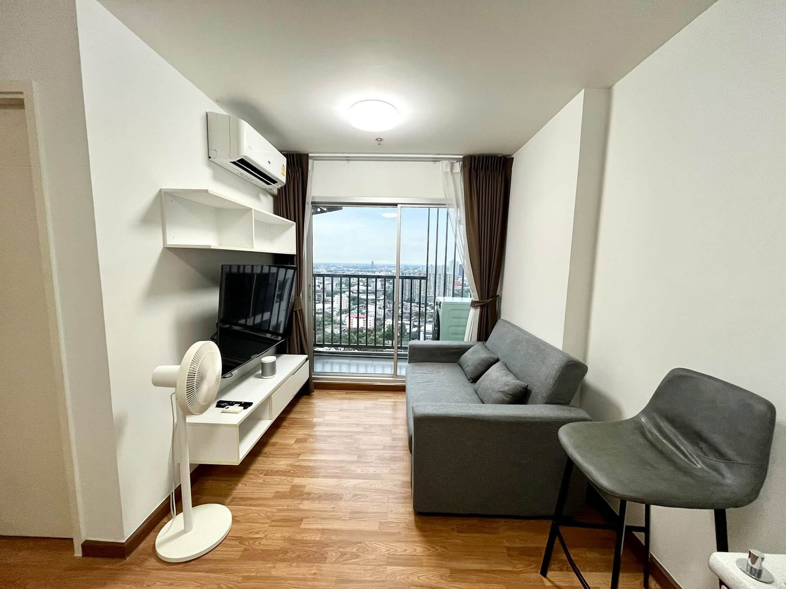 The Trust Condo Ngamwongwan / The Trust Condo Ngamwongwan The Trust Condo Ngamwongwan / The Trust Condo Ngamwongwan