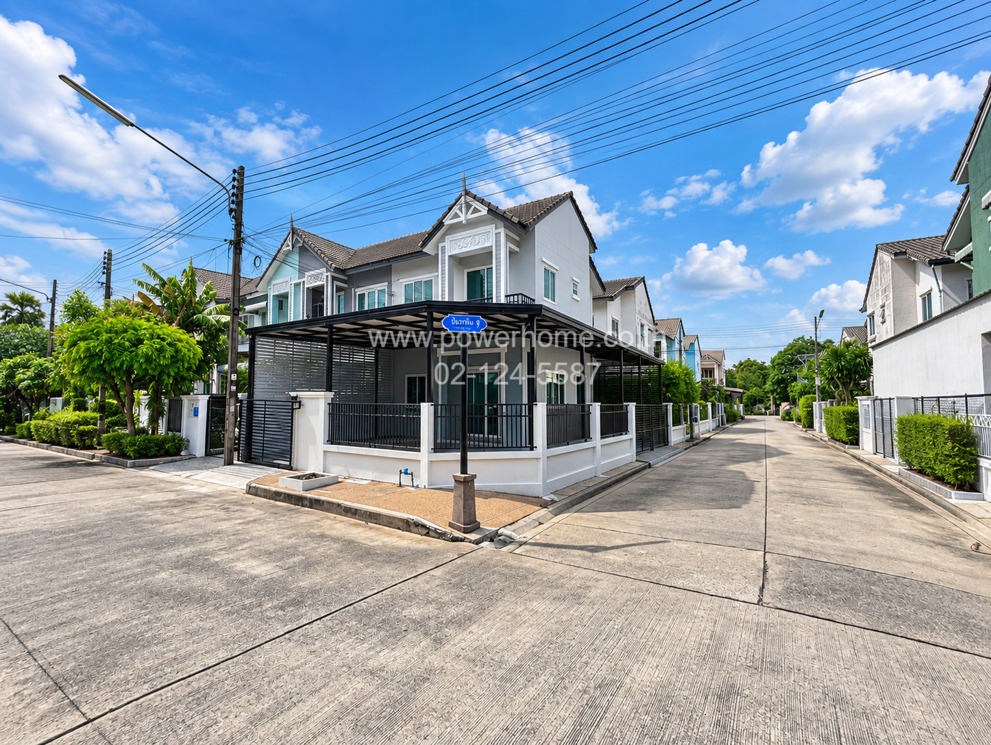2-story townhouse, corner unit, beautifully renovated. Ready to move in Baan Fah Piyarom Ruean Phana – รูปที่ 2