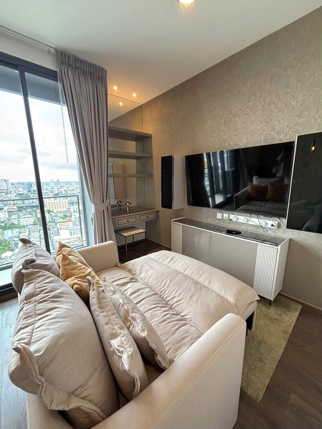Hot Deal 🔥🔥🔥- The Address Siam-Ratchathewi - High-Floor 2BR For Rent 🔥🔥🔥 Hot Deal 🔥🔥🔥- The Address Siam-Ratchathewi - High-Floor 2BR For Rent 🔥🔥🔥