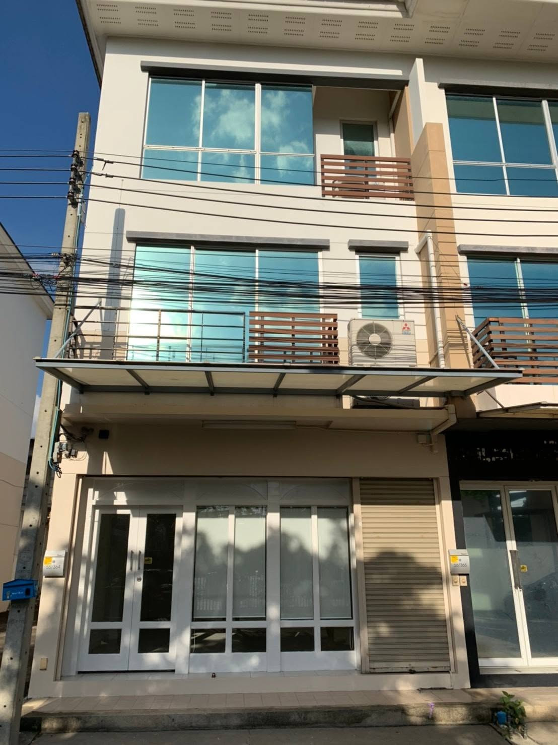 🟢 ให้เช่าอาคารพาณิชย์ / โฮมออฟฟิศ 3 ชั้น ทาวน์ พลัส เกษตร-นวมินทร์ (Town Plus Kaset-Nawamin) 🟢 ให้เช่าอาคารพาณิชย์ / โฮมออฟฟิศ 3 ชั้น ทาวน์ พลัส เกษตร-นวมินทร์ (Town Plus Kaset-Nawamin)