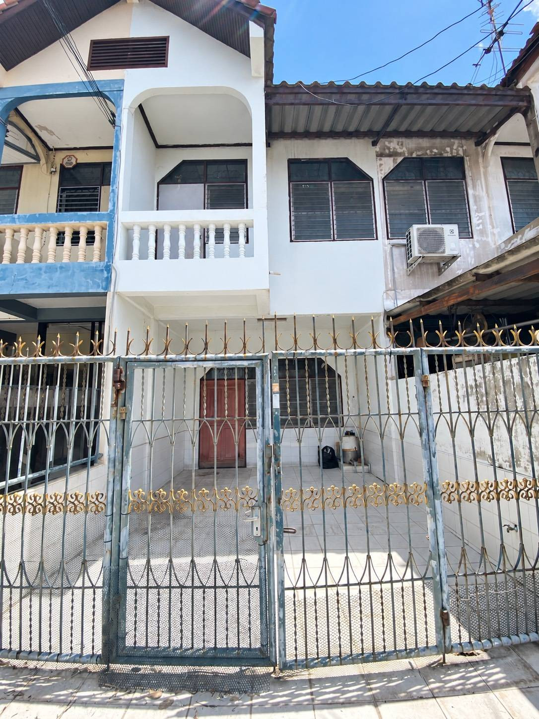SPP145 **For sale! Baan Kanchanaphisek, price only 1.69 million, near MRT Lak Song** **Chaimongkol Village, Kanchanaphisek 8 SPP145 **For sale! Baan Kanchanaphisek, price only 1.69 million, near MRT Lak Song** **Chaimongkol Village, Kanchanaphisek 8