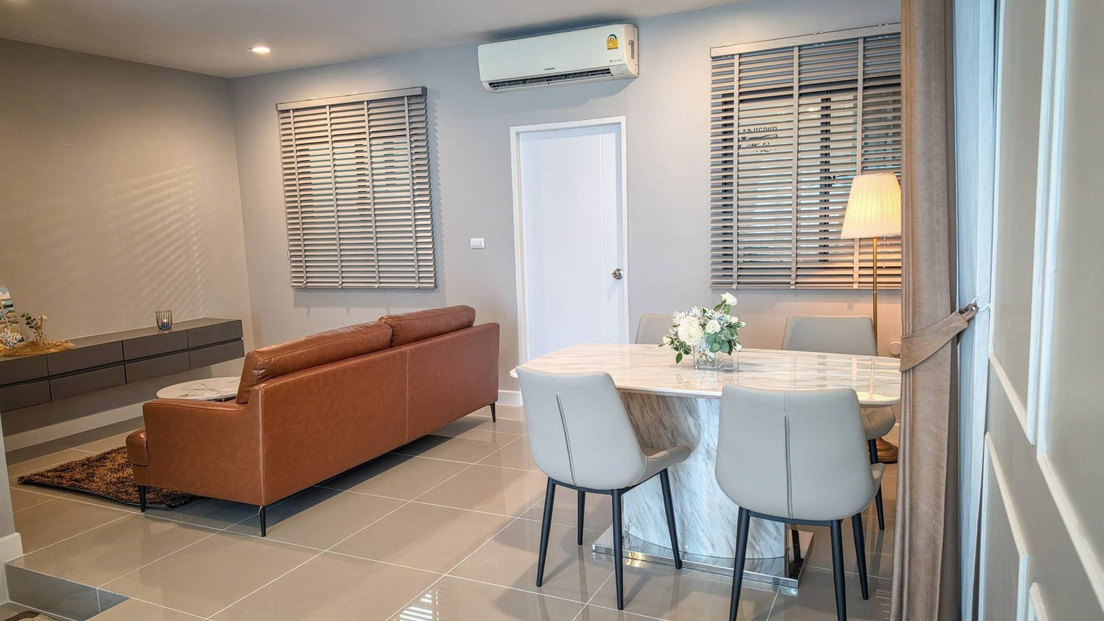 ✨🏡 ให้เช่า ทาวน์โฮมแปลงมุม แกรนด์ พลีโน่ วัชรพล–สุขาภิบาล 5 3 ห้องนอน 2 ห้องน้ำ เฟอร์นิเจอร์แบรนด์ดังครบ พร้อมเข้าอยู่ 🐶🐱 Pet-Friendly  💰 ค่าเช่า 32,000 บาท/เดือน – รูปที่ 4