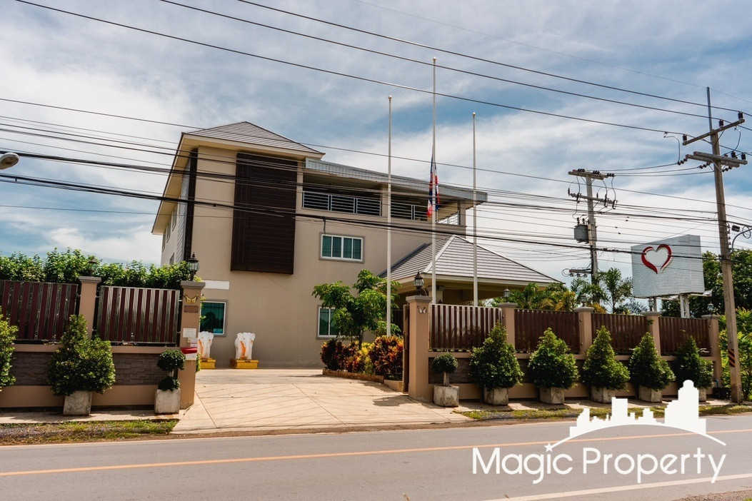 3-Story Factory Office Building for Sale in Khlong Ha, Subdistrict, Khlong Luang District, Pathum Thani Province 3-Story Factory Office Building for Sale in Khlong Ha, Subdistrict, Khlong Luang District, Pathum Thani Province