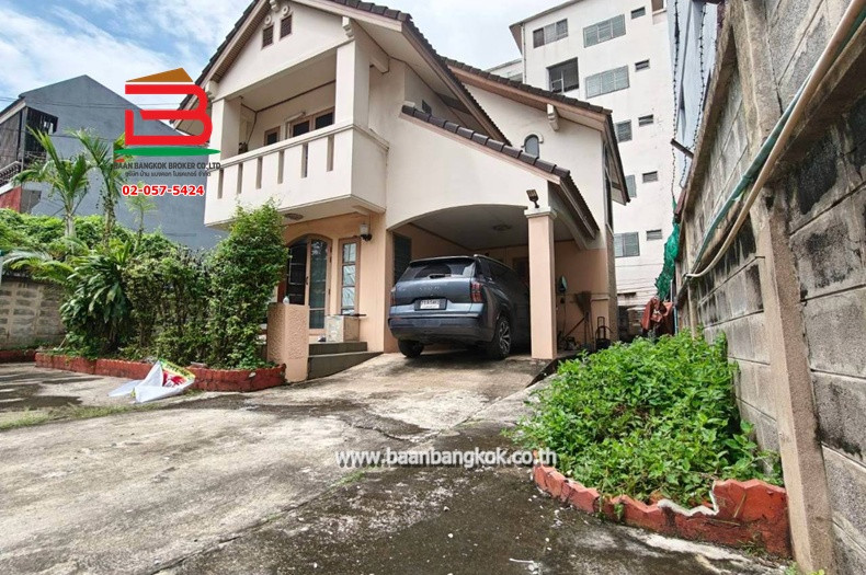 ที่ดินพร้อมบ้านเดี่ยว ซอยรามคำแหง 24 แยก 4 เนื้อที่ 60 ตรว. (ใกล้มหาวิทยาลัยรามคำแหง) ถนนรามคำแหง แขวงหัวหมาก บางกะปิ – รูปที่ 2