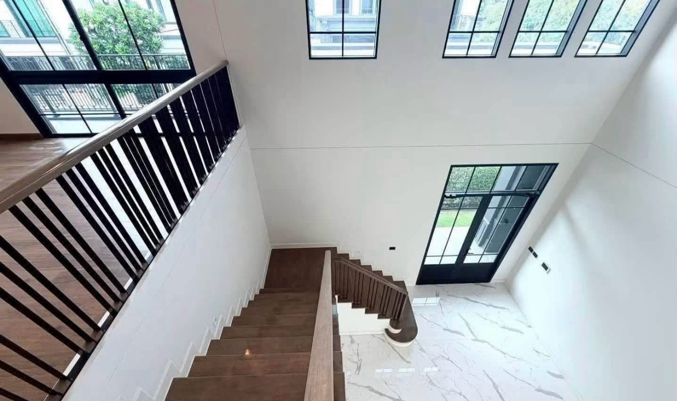 LTHC162331 - Luxury House FOR SALE Setthasiri Ratchapruek–Sai 1 | 428 sq.m. | 168 sq.wah | 5 Beds | 6 Baths | 29.9MB | Brand New | Luxury House Ratchapruek LTHC162331 - Luxury House FOR SALE Setthasiri Ratchapruek–Sai 1 | 428 sq.m. | 168 sq.wah | 5 Beds | 6 Baths | 29.9MB | Brand New | Luxury House Ratchapruek