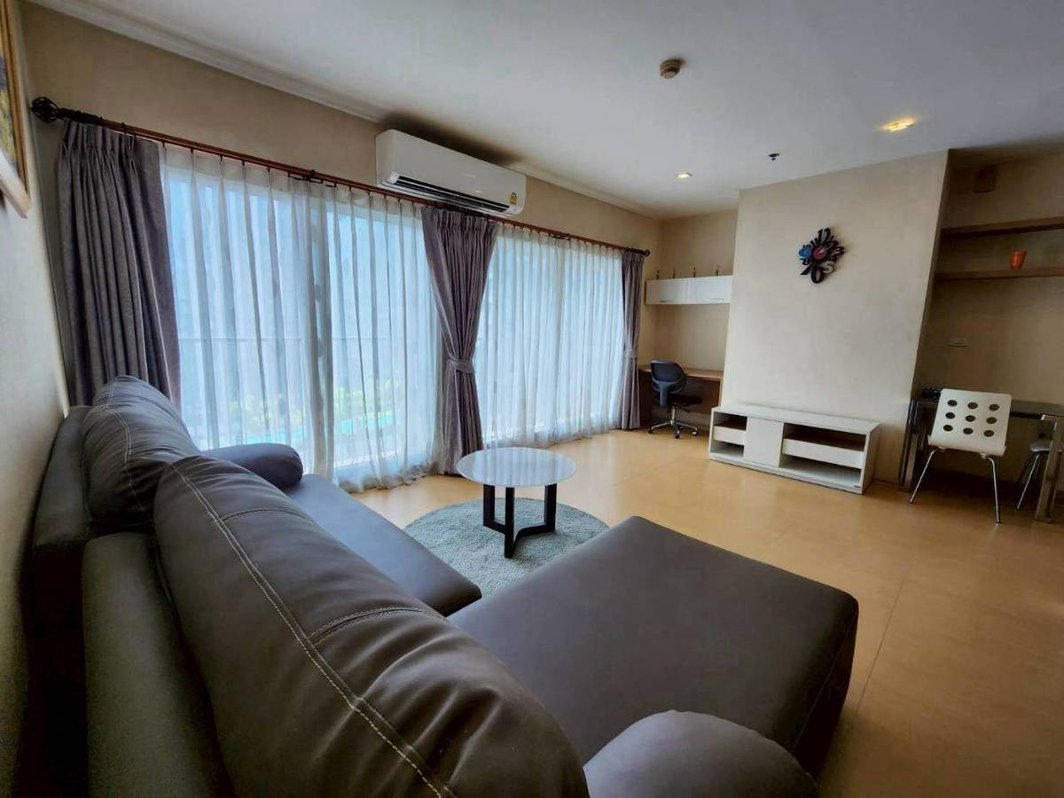 Thonglor BTS 0 Metre l 1b1b 50 Sqm. l 30,000 Fully-Furnished Thonglor BTS 0 Metre l 1b1b 50 Sqm. l 30,000 Fully-Furnished