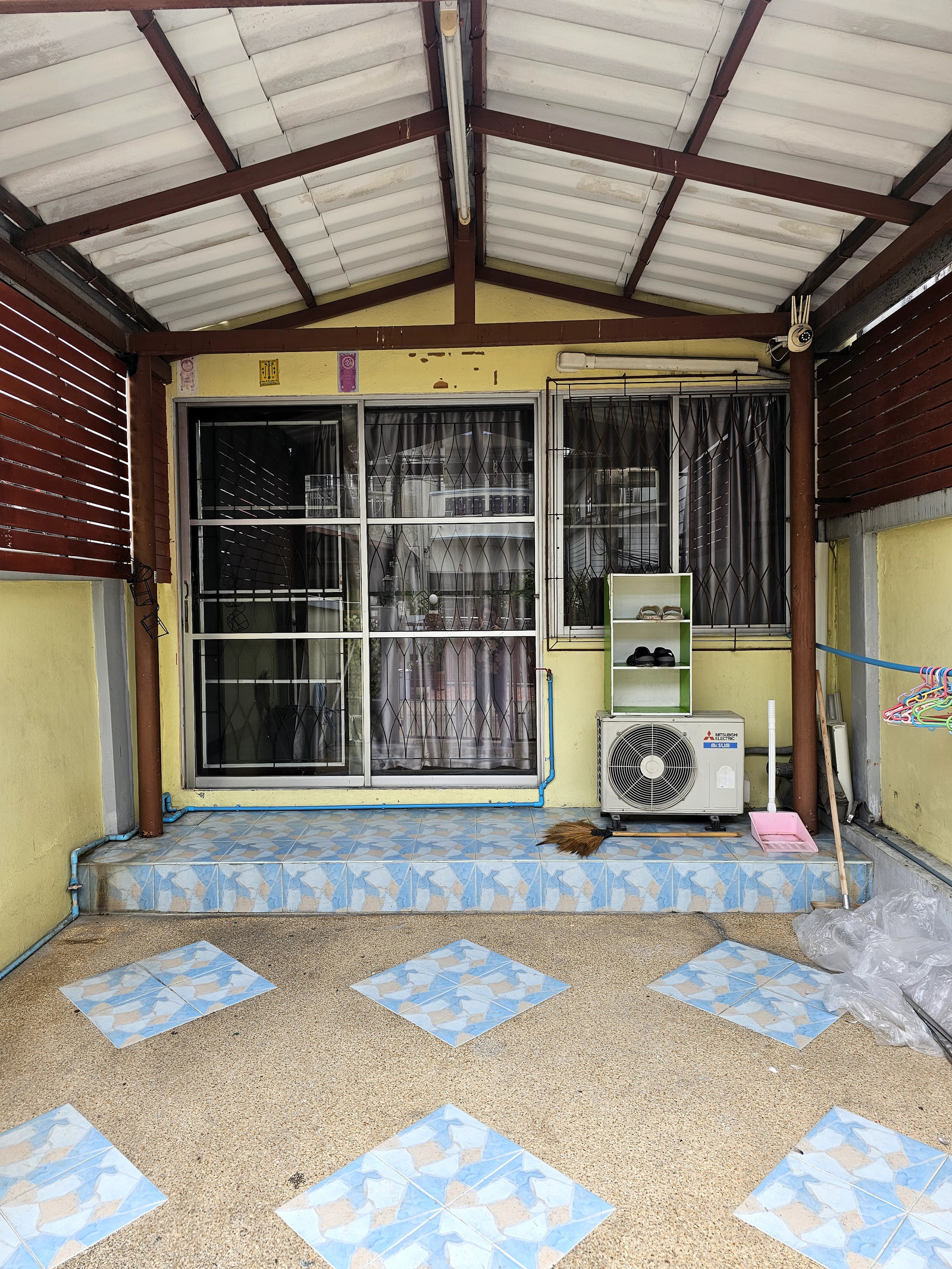 ขายด่วน! ทาวน์เฮาส์ 2 ชั้น หมู่บ้านตะวันนา สนามบินน้ำ นนทบุรี  – รูปที่ 2