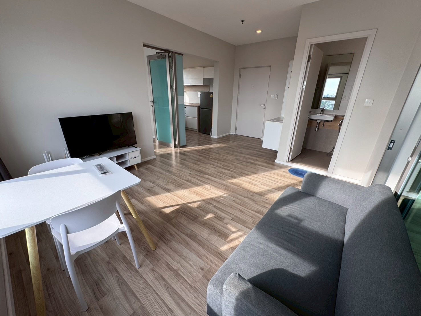 094 Condo for rent East 2 Rama 2 📞 Contact: 098 742 6265 (Namtan)