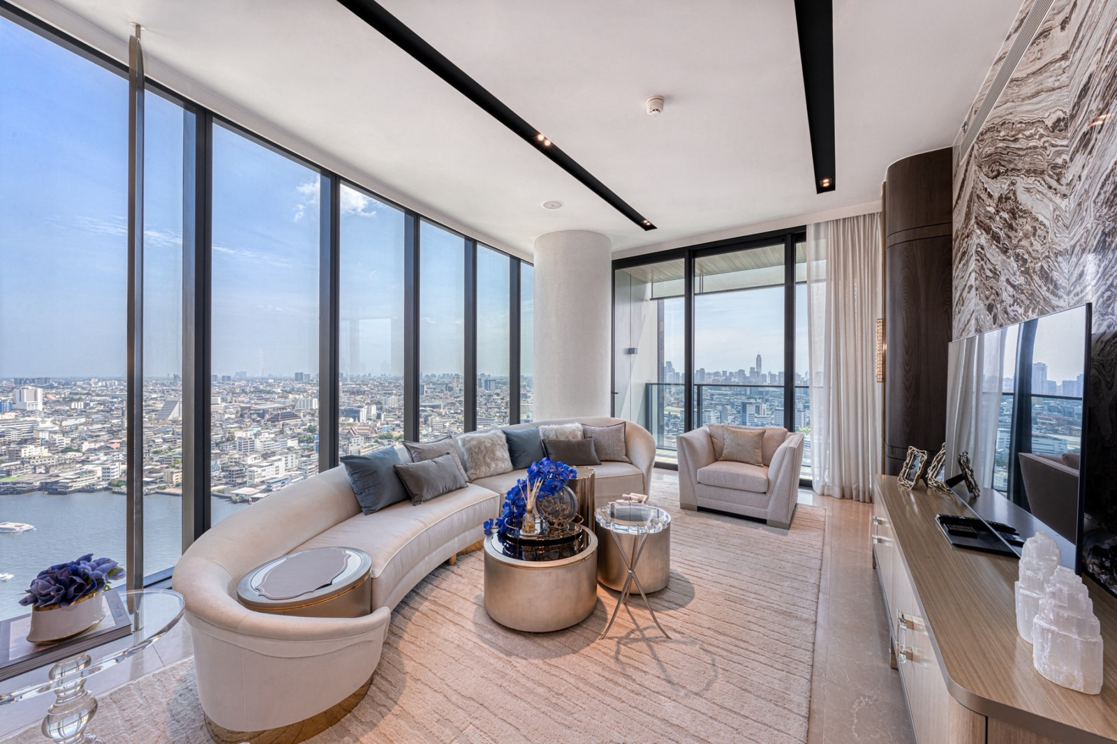 Luxury 2 Bedroom Riverfront Condo for Rent Banyan Tree Residences Riverside Bangkok 178 sq.m High Floor Panoramic River View Near ICONSIAM Luxury 2 Bedroom Riverfront Condo for Rent Banyan Tree Residences Riverside Bangkok 178 sq.m High Floor Panoramic River View Near ICONSIAM