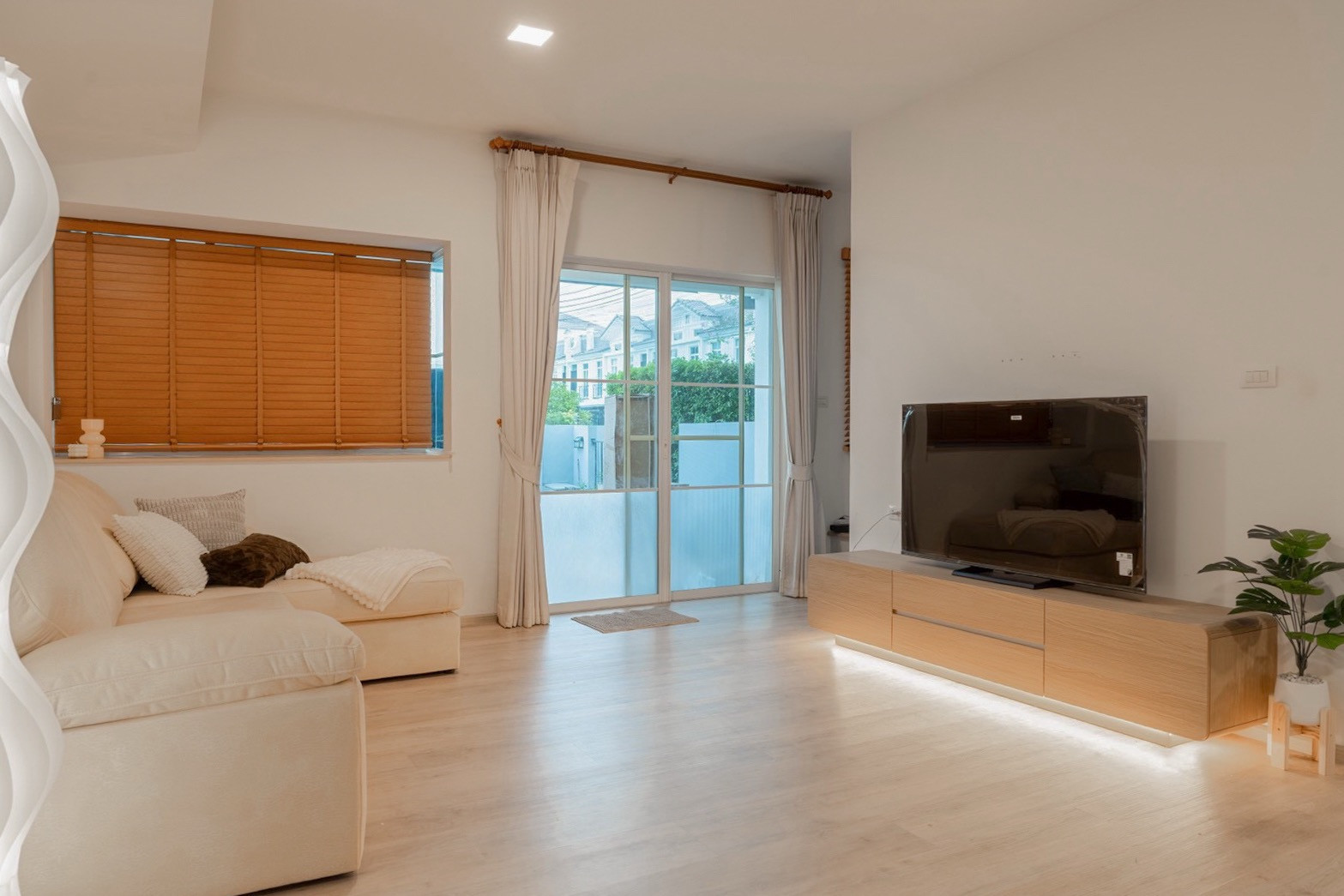 🌳For Rent ✨แปลงหน้าบ้านไม่ชนใคร Indy 2 Bangna-Ramkhamhang 2 : อินดี้ 2 บางนา-รามคำแหง 2