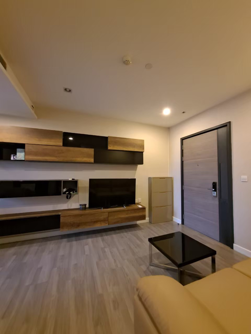 🔥 For rent THE ROOM (The Room Sathorn Thanon Pan)🔥 📍 near BTS Surasak 🚆 convenient travel