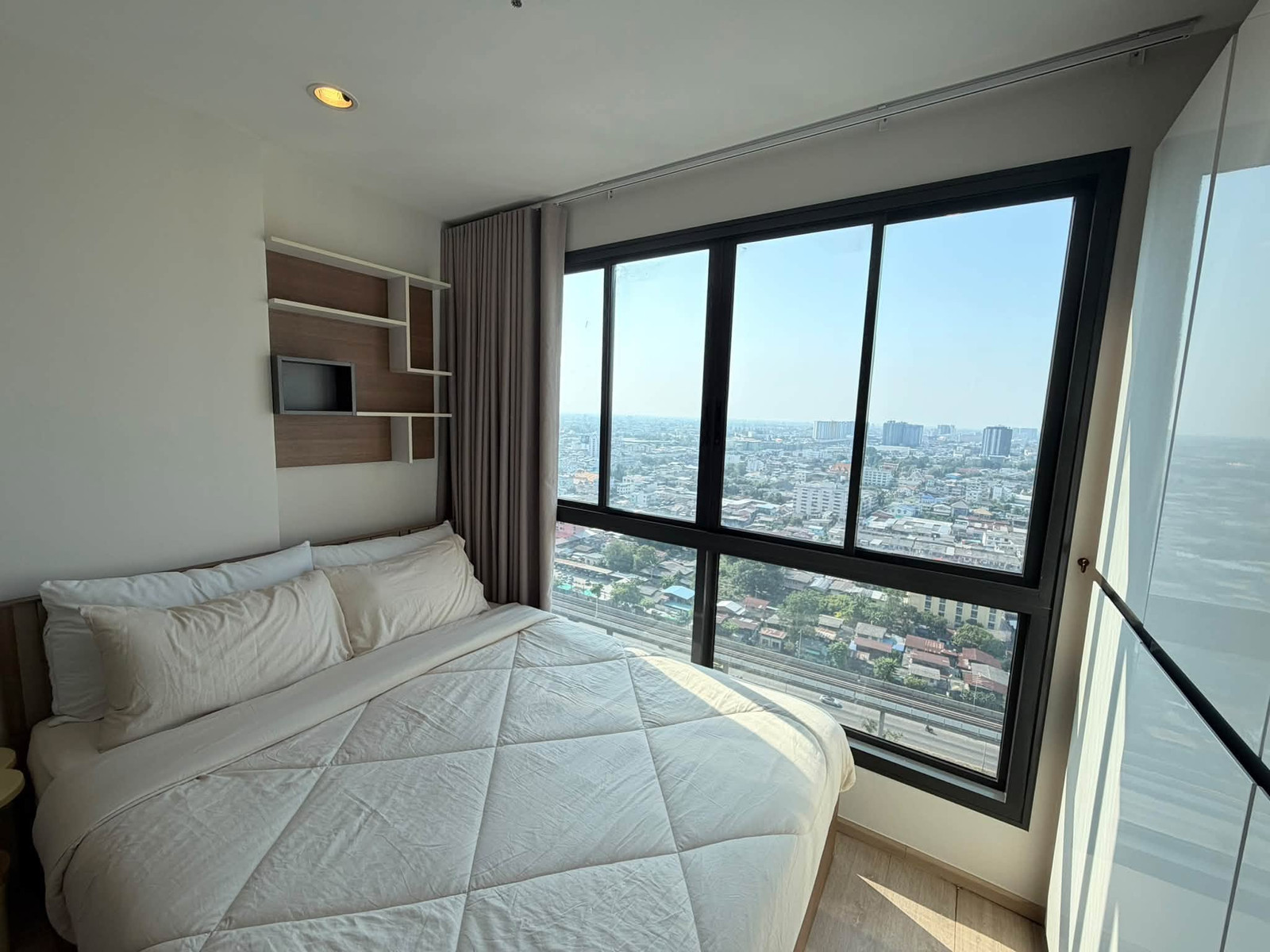 *** ให้เช่า คอนโด ไอดีโอ สาทร-ท่าพระ ใกล้ BTSโพธินิมิตร (Ideo Sathorn - Thapra) ***  – รูปที่ 4