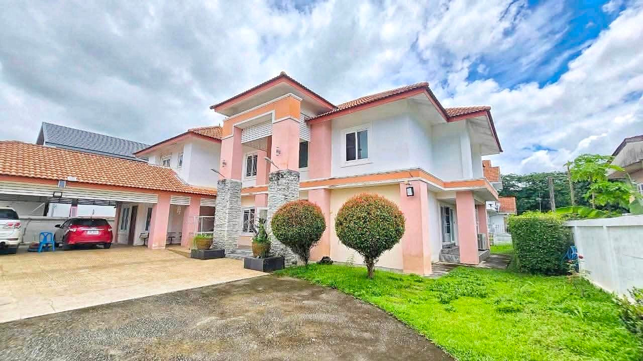 ขายบ้านสร้างเองหลังใหญ่ รอบเวียง เมืองเชียงราย ที่ดิน 233.4 ตร.ว. 4 นอน 5 น้ำ ติดถนนทำเลดี ขายบ้านสร้างเองหลังใหญ่ รอบเวียง เมืองเชียงราย ที่ดิน 233.4 ตร.ว. 4 นอน 5 น้ำ ติดถนนทำเลดี