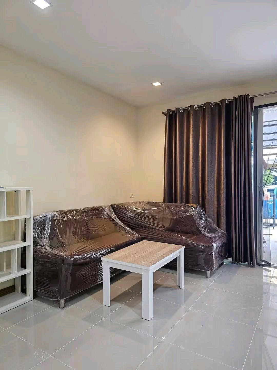 บ้านรีโนเวทใหม่ให้เช่าโกลเด้นทาวน์อ่อนนุช 65 เลี้ยงสัตว์พันธุ์เล็กได้ T.062-1574449 – รูปที่ 3