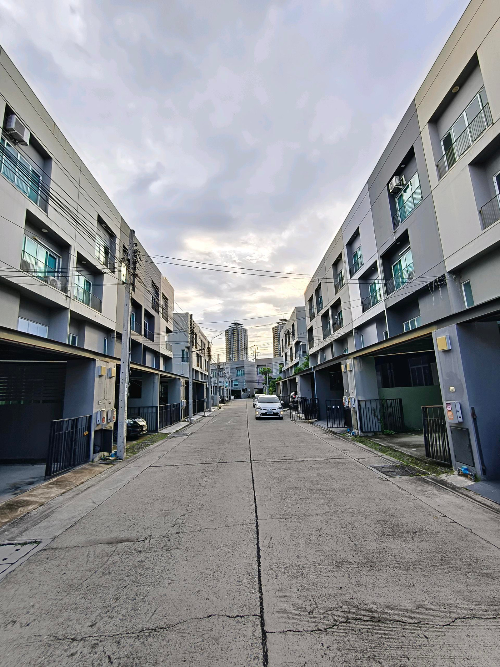 🔥 บ้านมุม ยอมขายขาดทุนเกือบ 2 ล้าน! 🏡 PATIO แจ้งวัฒนะ–เมืองทอง  💥 34 ตร.ว. | 185 ตร.ม. | ขายเพียง 3.8 ล้านบาท – รูปที่ 2