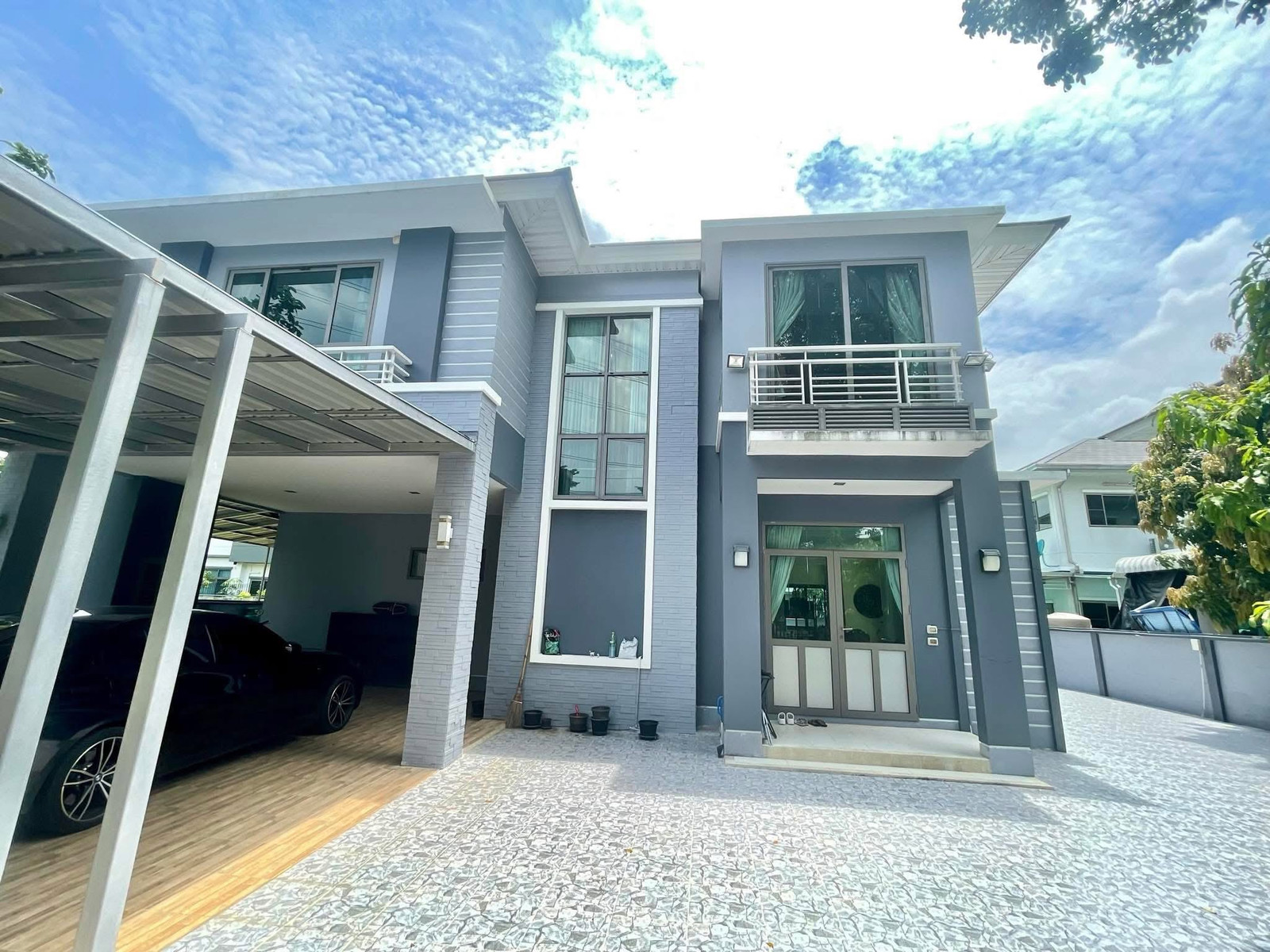 Single house, Perfect Masterpiece Rama 9, corner house, wide area, available for rent. Single house, Perfect Masterpiece Rama 9, corner house, wide area, available for rent.