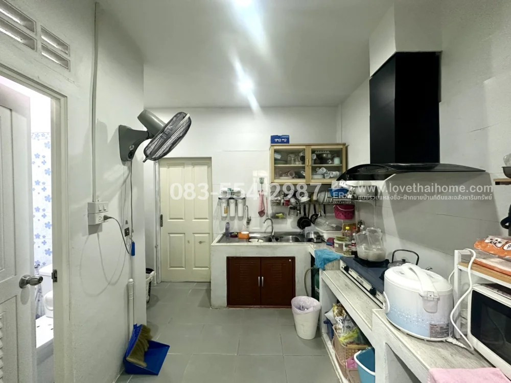ขายทาวน์เฮ้าส์เพชรเกษม106 หมู่บ้านศรีเพชร หนองแขม (อยู่ในตลาดศรีเพชร) 20 ตรว. ขายถูกเพียง 1.9 ล้าน สภาพดี ต่อเติมห้องนอน และห้องครัว ทำเลดีติดถนนเพชรเกษม106 – รูปที่ 4