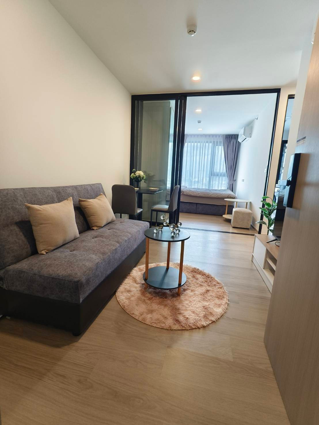 New condo for rent, 100% Origin Play, Bang Khun Non, beautiful room, "North" direction, cool and comfortable, not exposed to the afternoon sun. Save a lot on electricity bills! Fully furnished with new electrical appliances out of the box. Just carry your – รูปที่ 4