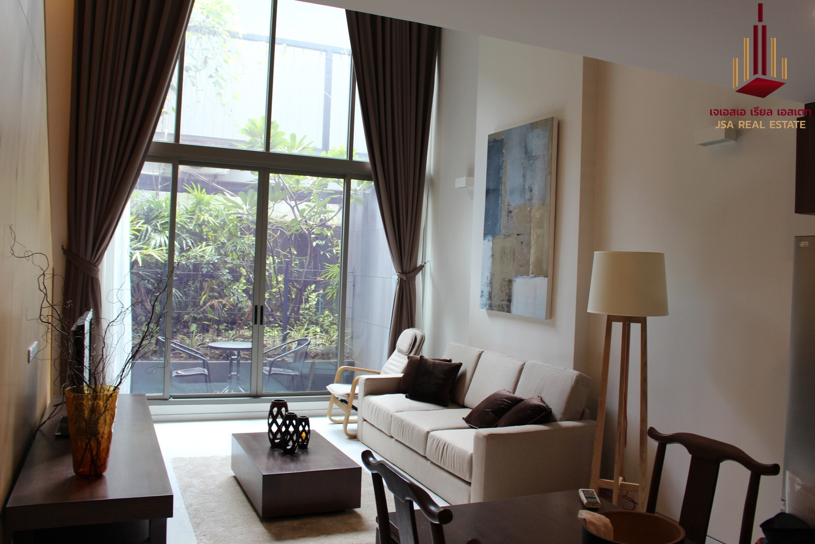 ✨ For Rent: Siamese ThirtyNine Condo ✨  💰 Only 40,000 THB/month