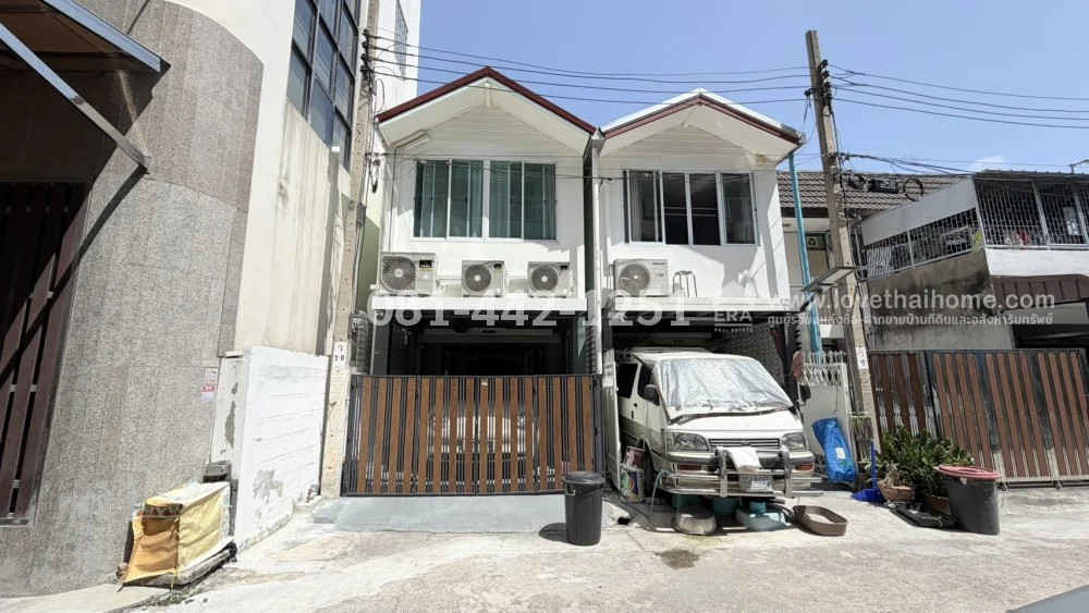 ขายทาวน์เฮ้าส์ 2 ชั้น ซอยจันทน์16 แยก11 ทำเลใจกลางเมืองย่านถนนจันทน์ (ศูนย์การค้าวรรัตน์) พื้นที่ 15.3 ตรว. บ้านปรับปรุงใหม่ สภาพดีพร้อมอยู่ ขายเพียง 4.6 ล้านบาทเท่านั้น!! – รูปที่ 2
