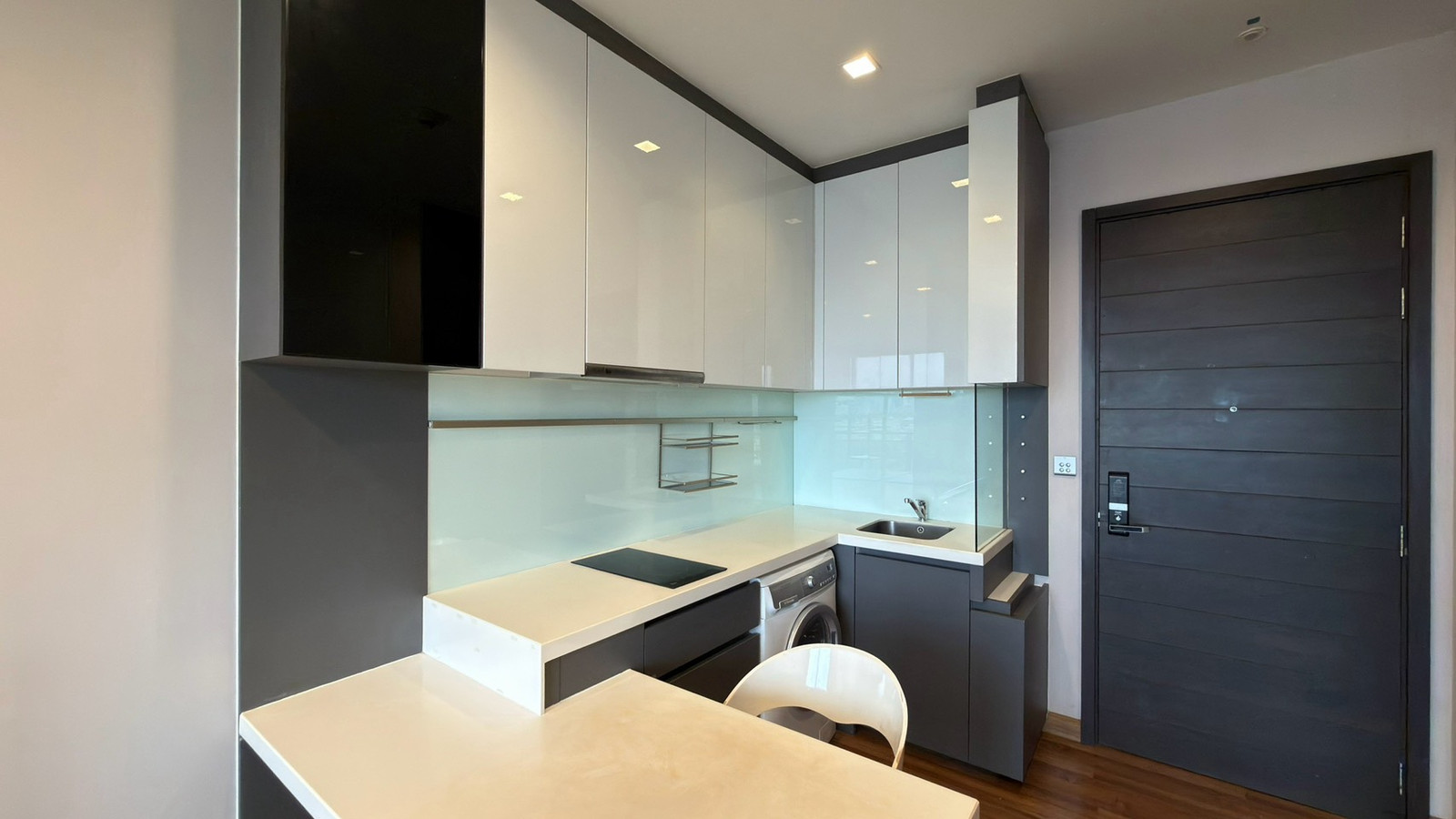 for RENT : IVY ampio 1 bedroom 1bathroom (BIG room) Please call 095-3905490 – รูปที่ 2