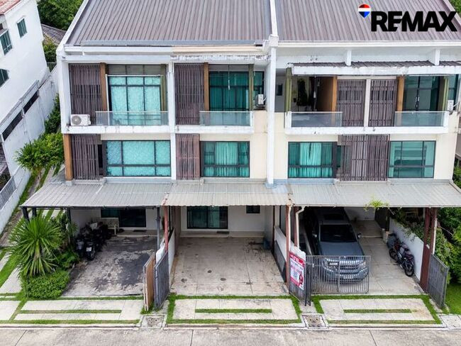 The Terrace Ramintra 65 | The Terrace Ramintra 65, 3-story townhome, 26 sq m, behind the house, doesnt hit anyone, Soi Thanommit, quality project from Land & Houses. The Terrace Ramintra 65 | The Terrace Ramintra 65, 3-story townhome, 26 sq m, behind the house, doesnt hit anyone, Soi Thanommit, quality project from Land & Houses.
