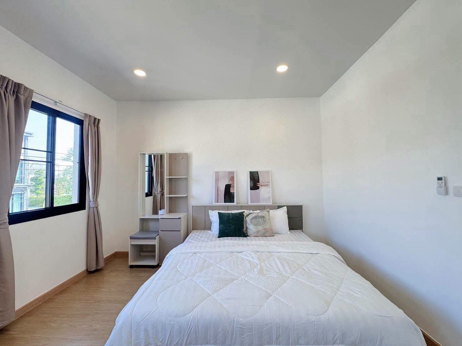🏡 For rent, rent 25,000 baht/month, townhome Grand Verona Romklao, good location, next to Romklao Road. – รูปที่ 3