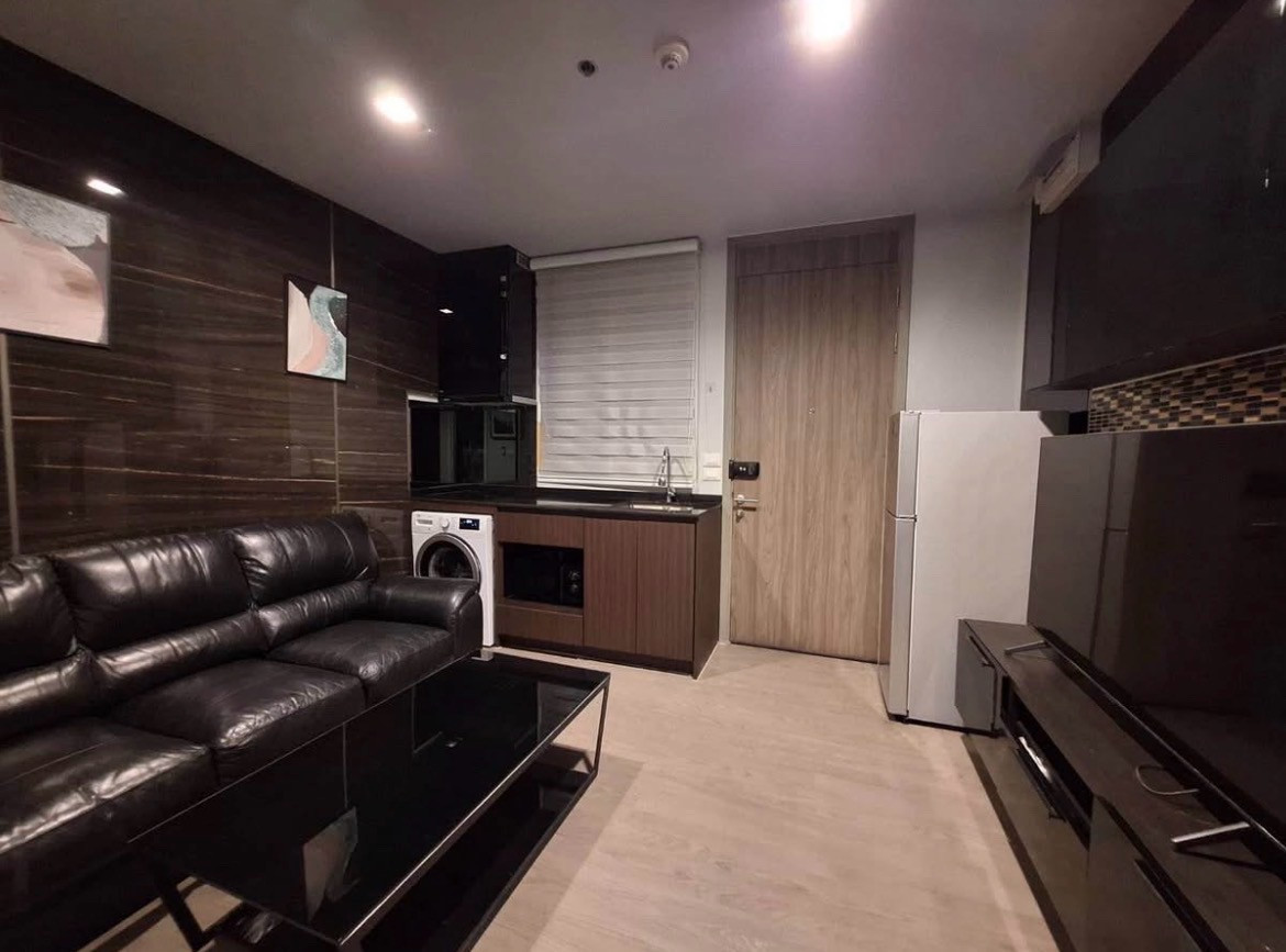 Urgent sale! Cheapest in the project! A Space ID Asoke-Ratchada (A Space ID Asoke-Ratchada), southern view, luxury built-ins, 5 hundred thousand, near MRT Rama 9, price 3.13 million baht. Urgent sale! Cheapest in the project! A Space ID Asoke-Ratchada (A Space ID Asoke-Ratchada), southern view, luxury built-ins, 5 hundred thousand, near MRT Rama 9, price 3.13 million baht.