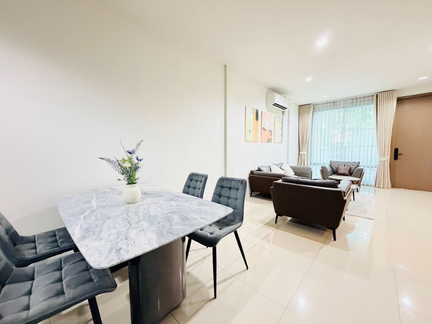 🏡 ให้เช่า Townhome 3 ชั้น NUE Connex House Don Mueang 4 ห้องนอน 4 ห้องน้ำ บ้านทำเลดี โซนหน้า Clubhouse ติดสนามเด็กเล่นและสระว่ายน้ำ พร้อมเฟอร์นิเจอร์และเครื่องใช้ไฟฟ้า – รูปที่ 4