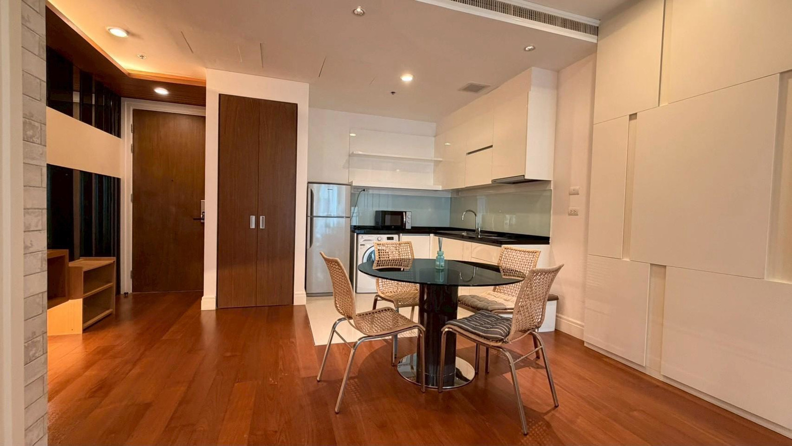 Hot Deal 🔥🔥🔥Bright Sukhumvit 24 — Spacious 1BR For Rent 🔥🔥🔥 – รูปที่ 3