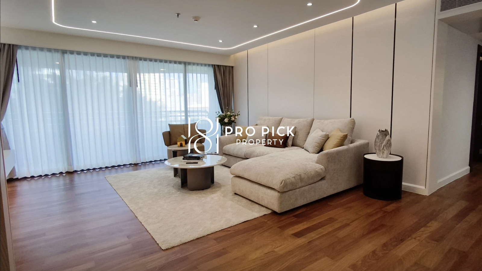 For Rent Mayfair Garden Apartment 4 Bed 3 Bath BTS Asok Sukhumvit Khlong Toei Bangkok PP-00710
