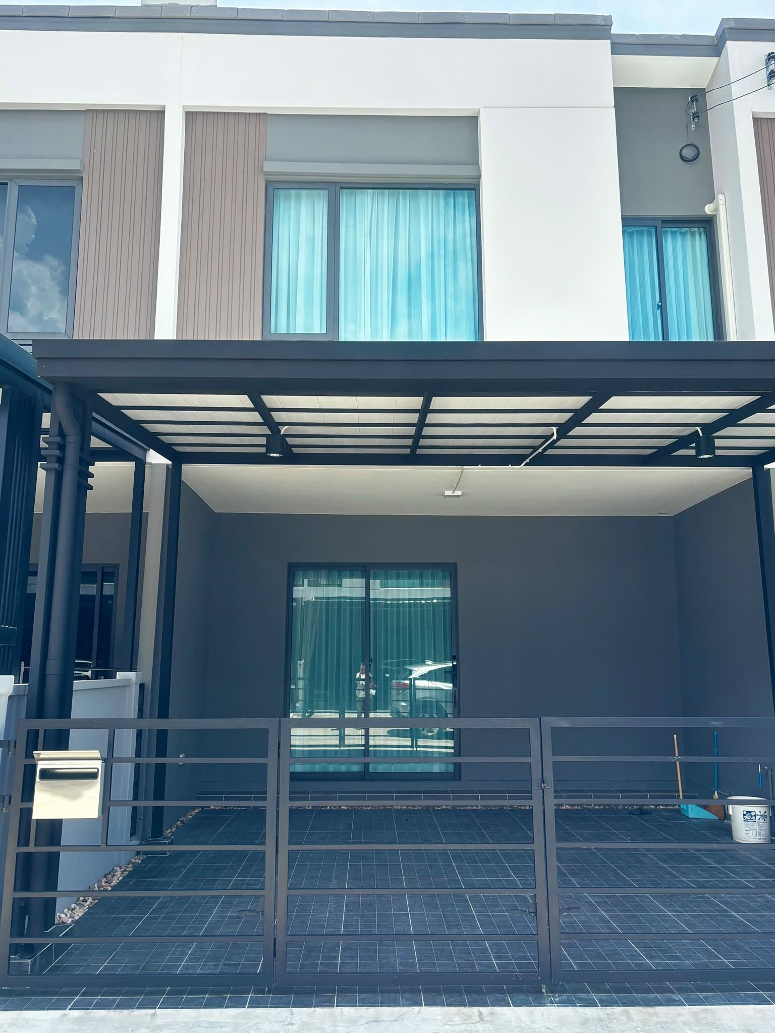 ให้เช่า ทาวน์โฮมใหม่ Pleno Bangna 3 | 3 ห้องนอน | เฟอร์ครบ | Pet Friendly | ใกล้ Mega Bangna เพียงประมาณ 800 ม.