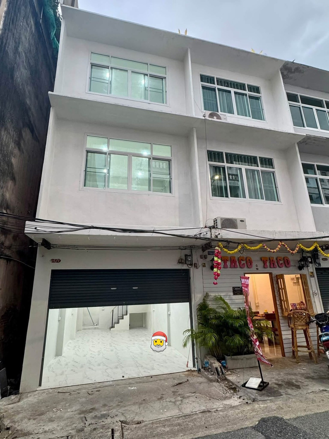 🏡✨ [หลังมุมซ้าย] ให้เช่าทาวน์เฮ้าส์ 4 ชั้น + ดาดฟ้า สาทร 11 แยก 3 ใกล้ BTS เซนต์หลุยส์ เพียงประมาณ 0.6 กม. เดินเพียงประมาณ 1 นาทีถึงโรงเรียนอัสสัมชัญ แผนกประถม #สามารถทำAirbnbได้ 💰 ค่าเช่า 45,000 บาท/เดือน