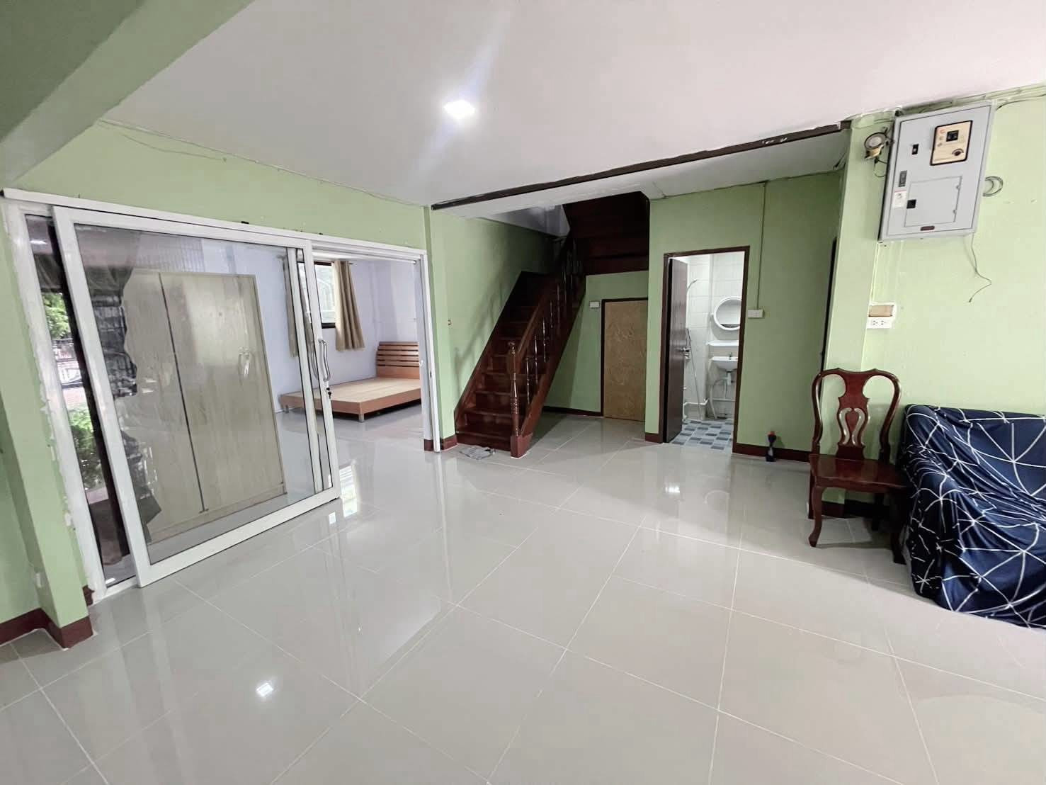 🏡✨ ให้เช่า บ้านเดี่ยว 2 ชั้น หมู่บ้านซื่อตรง 28 ซอยนวมินทร์ 143 5 ห้องนอน 3 ห้องน้ำ บ้านพื้นที่กว้าง ฟังก์ชันครบ นวมินทร์ – นวลจันทร์ – รามอินทรา 💰 ค่าเช่าเพียง 16,000 บาท/เดือน – รูปที่ 3