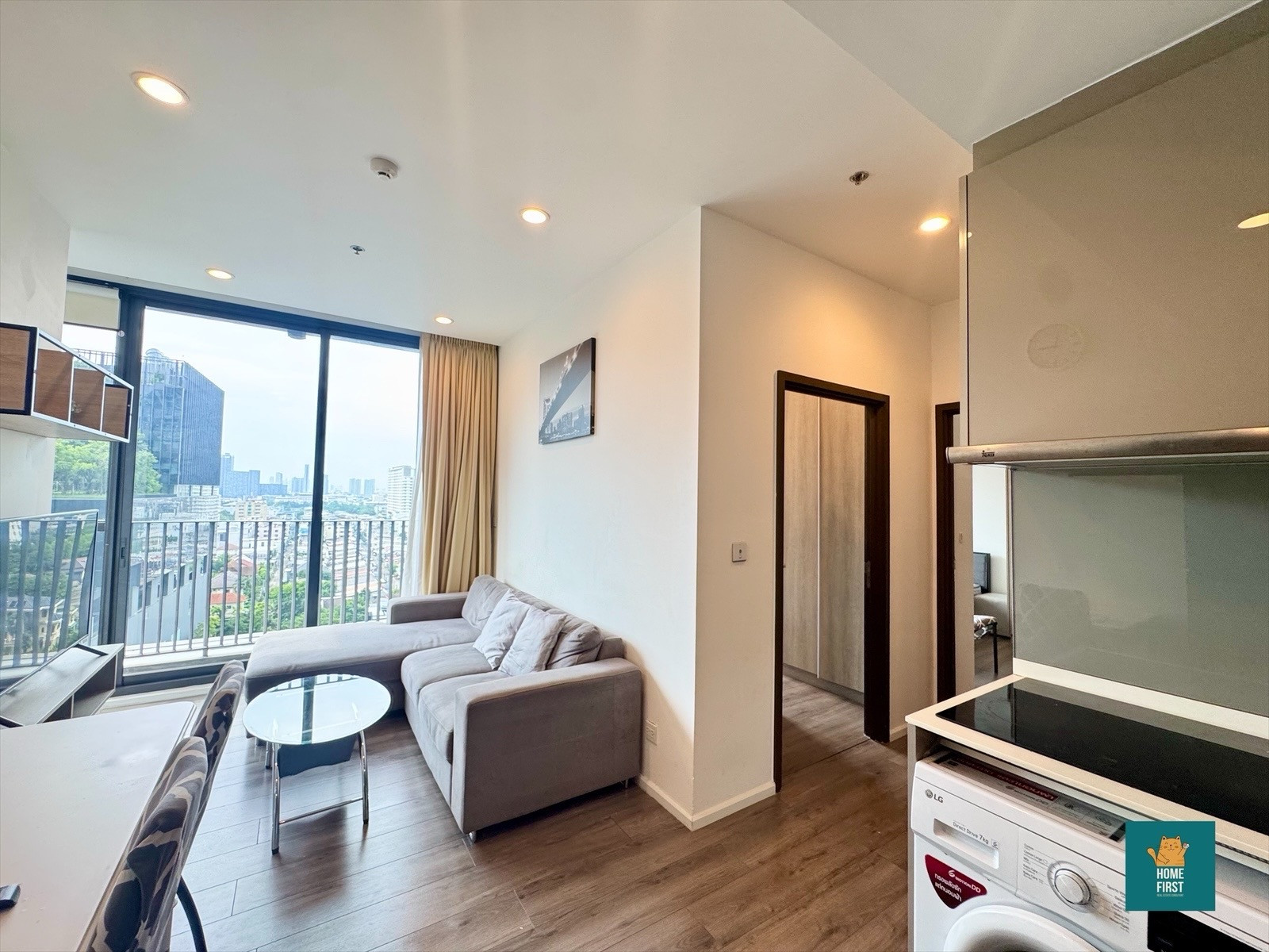 Whizdom Essense Sukhumvit 2 bedrooms, 53 sq m., fully furnished, 35,000 baht. Whizdom Essense Sukhumvit 2 bedrooms, 53 sq m., fully furnished, 35,000 baht.