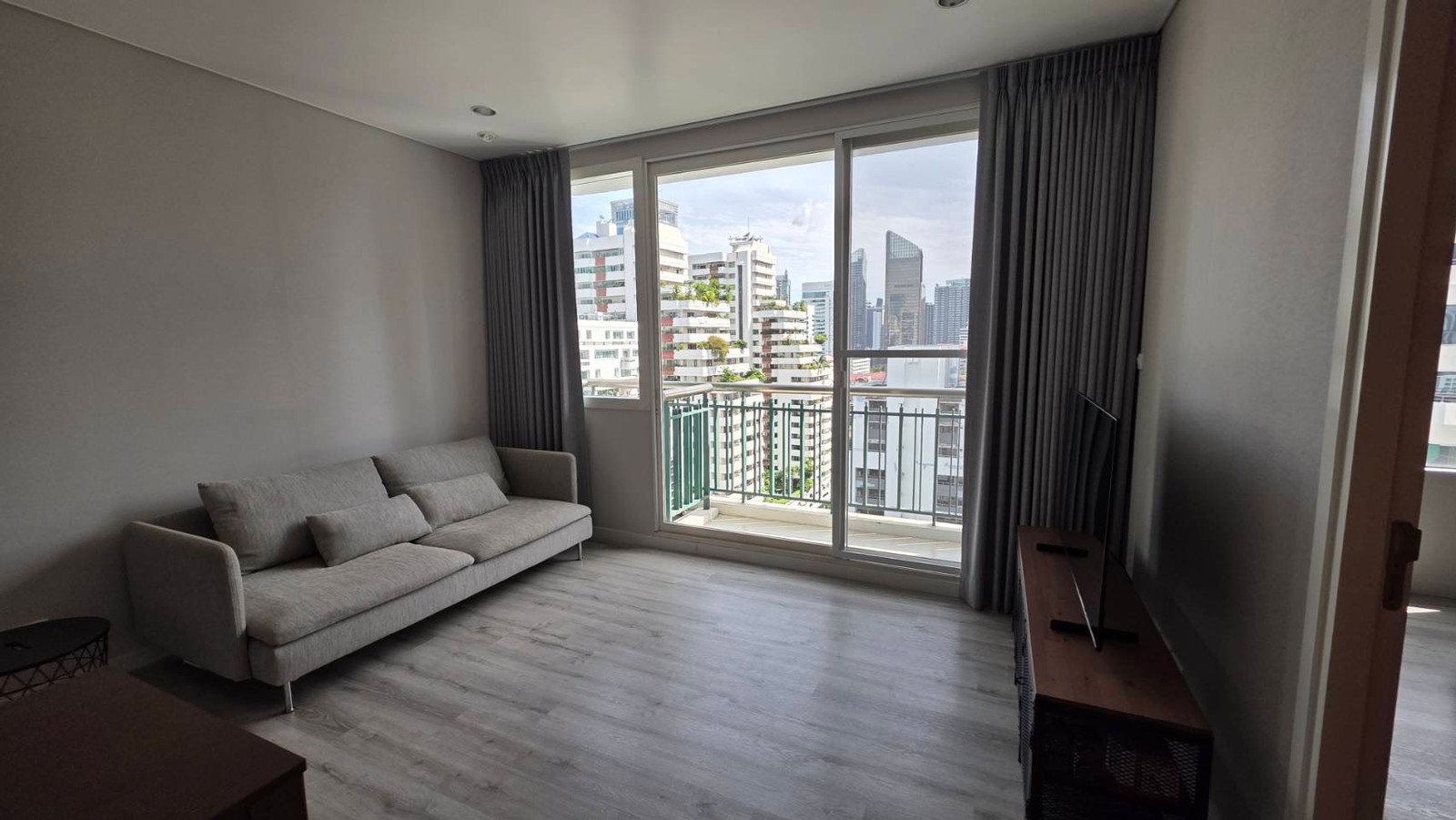 Wind Sukhumvit 23 เดินทางสะดวก ห้องสวย พร้อมอยู่ Wind Sukhumvit 23 เดินทางสะดวก ห้องสวย พร้อมอยู่