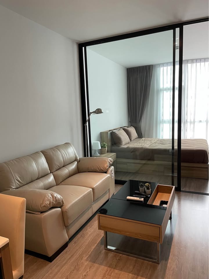 🔥Rent Now🔥 Rhythm Ekkamai, near BTS Ekkamai Station, Fully Furnished, Ready to Move In.