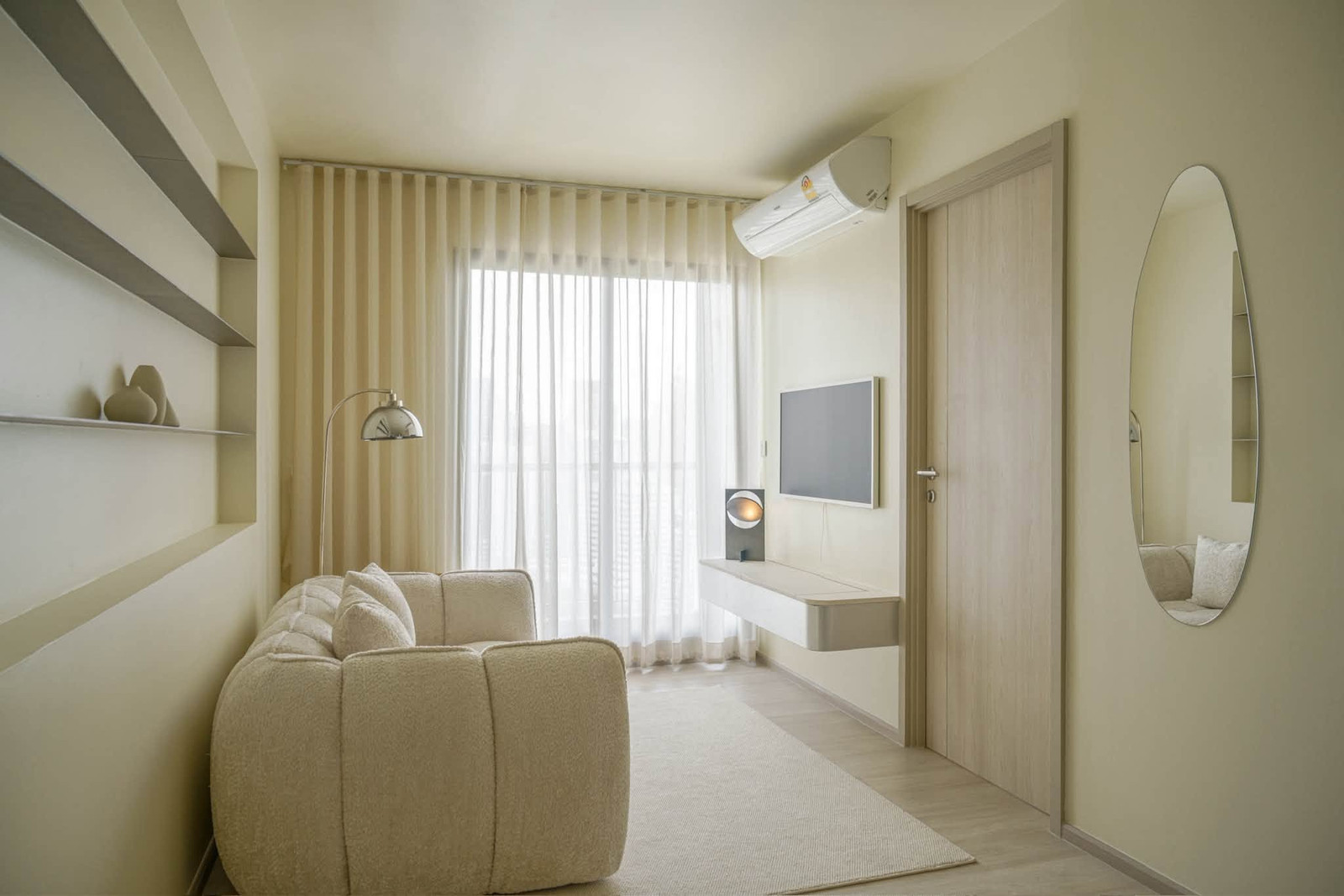 For Rent Life One Wireless — 2 Bedroom | BTS Phloen Chit | Fully Furnished GTN-0867 For Rent Life One Wireless — 2 Bedroom | BTS Phloen Chit | Fully Furnished GTN-0867
