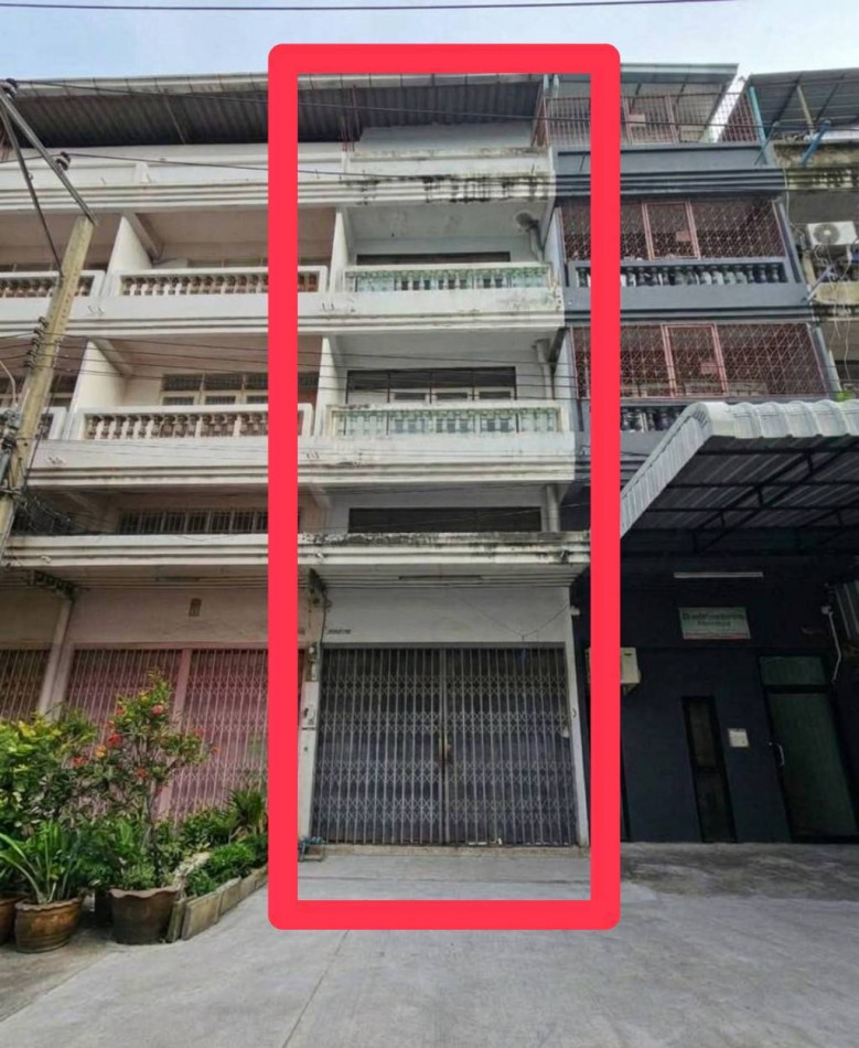 ขาย อาคารพาณิชย์ ตึกแถว 3 ชั้น ราคาเท่าคอนโดสตูดิโอ ทำเลสาทร ถนนจันทน์ 43 ใกล้ BTS สุรศักดิ์ 144 ตรม 14 ตรว ขาย อาคารพาณิชย์ ตึกแถว 3 ชั้น ราคาเท่าคอนโดสตูดิโอ ทำเลสาทร ถนนจันทน์ 43 ใกล้ BTS สุรศักดิ์ 144 ตรม 14 ตรว